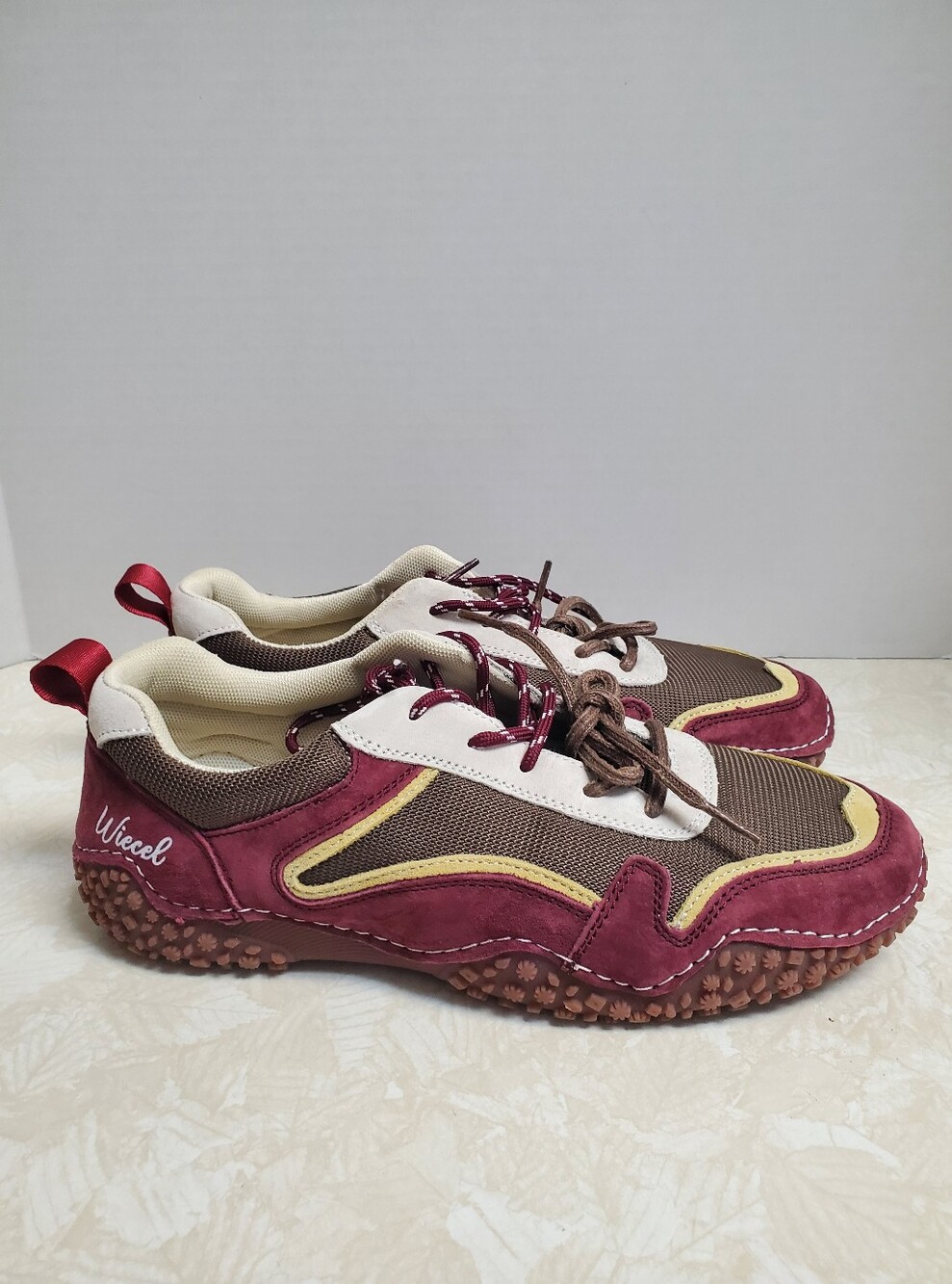 WIECEL Barefoot Burgundy Brown Athletic Sneakers